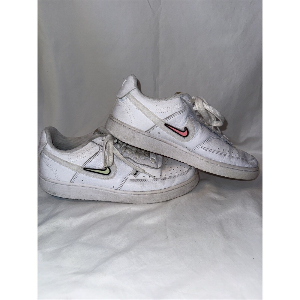 Nike Unisex Wmn's Sz 11 Court Vision Low Valentines‎ Day White Shoes DD2992-100